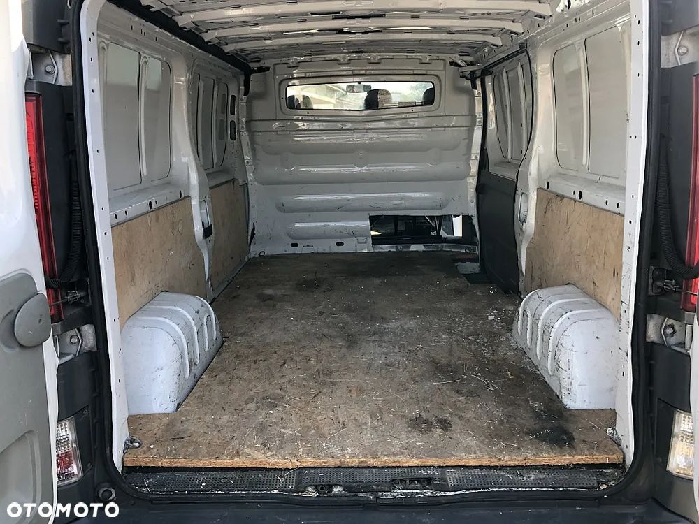 Renault Trafic Blaszak - 19