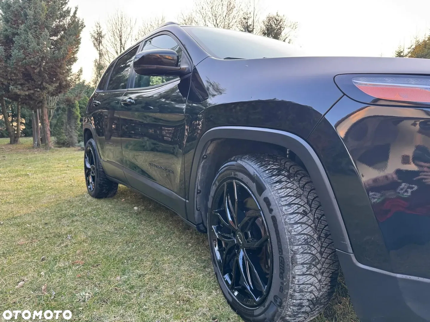 Jeep Cherokee - 4