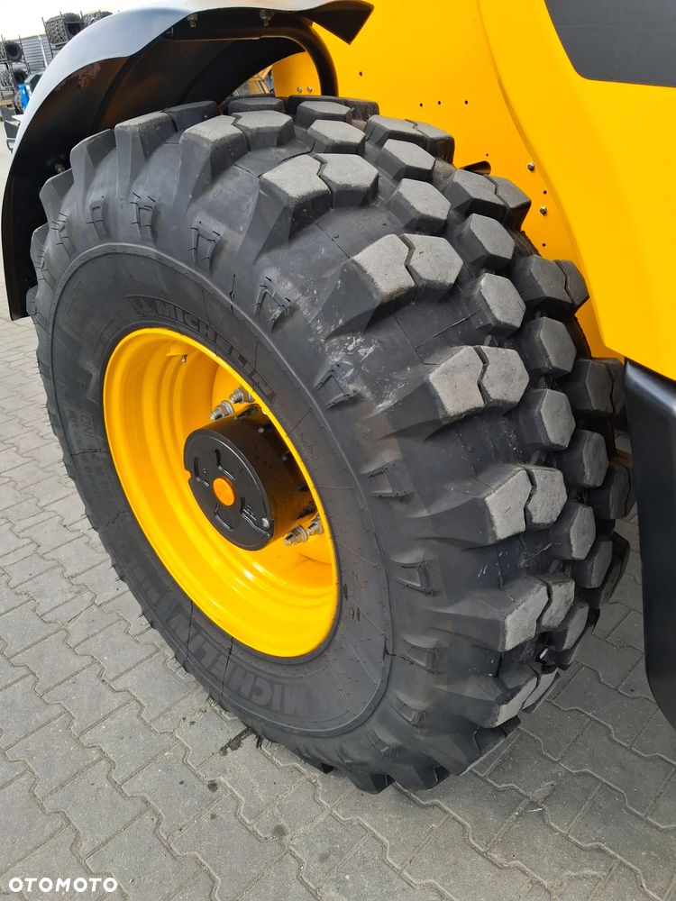 JCB 560-80 AGRI XTRA DUALTECH VT - 9