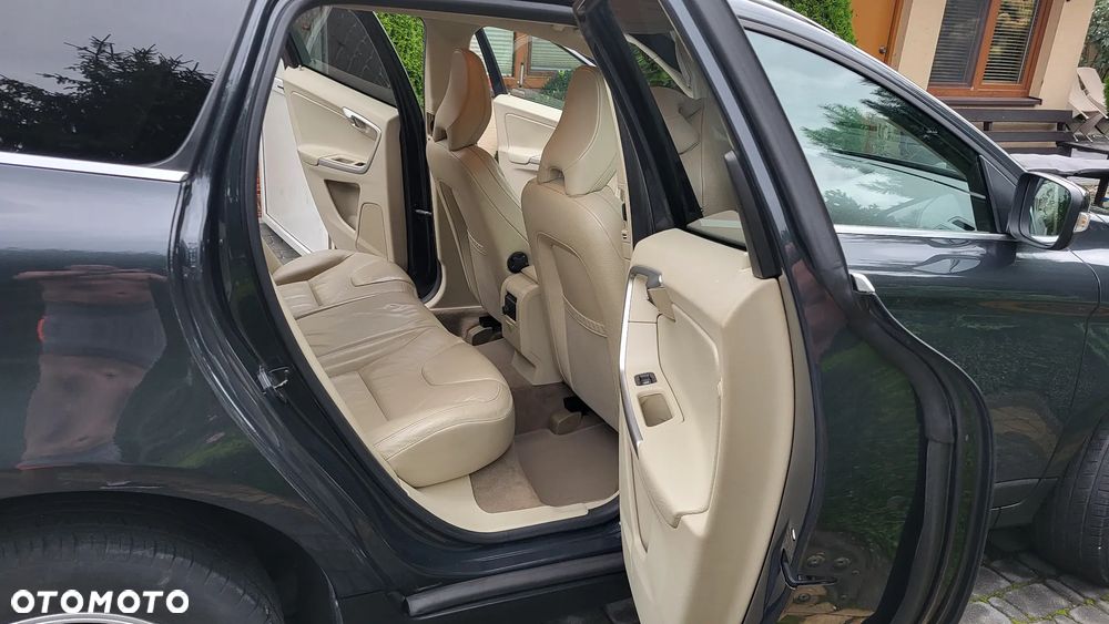 Volvo XC 60 2.4D AWD Momentum - 15