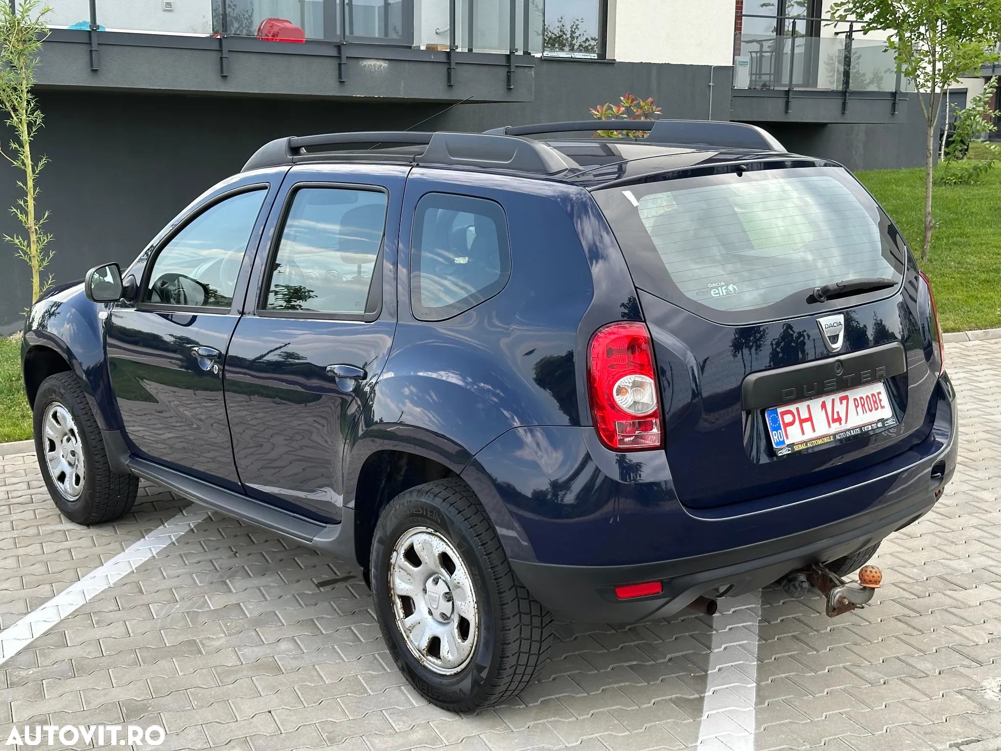 Dacia Duster 1.6 16V 4x2 Laureate - 4