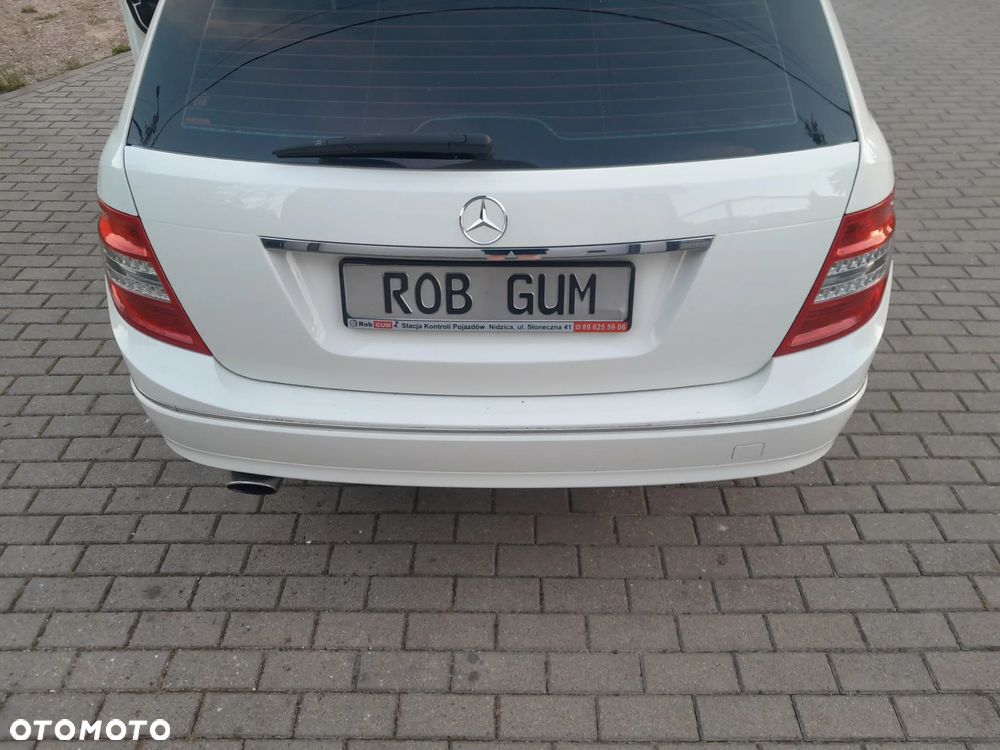 Mercedes-Benz Klasa C 220 CDI DPF Automatik BlueEFFICIENCY Avantgarde - 22