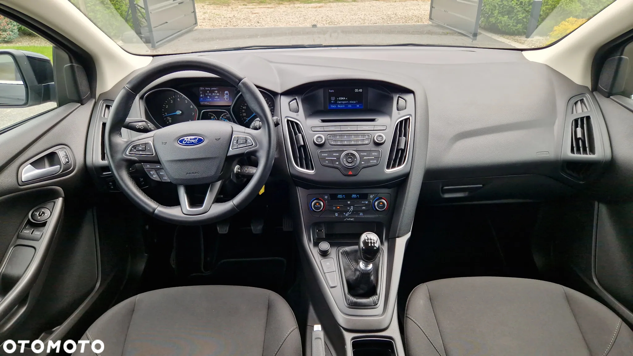 Ford Focus Turnier 1.0 EcoBoost Start-Stopp-System TITANIUM - 6
