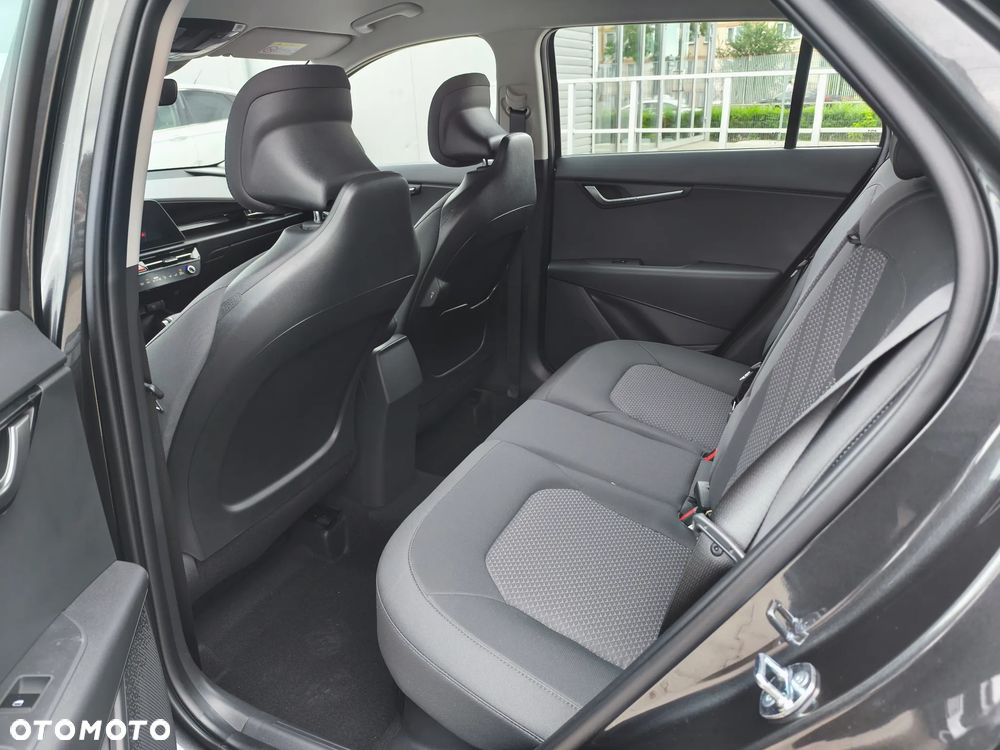 Kia Niro 1.6 GDI Hybrid M - 10