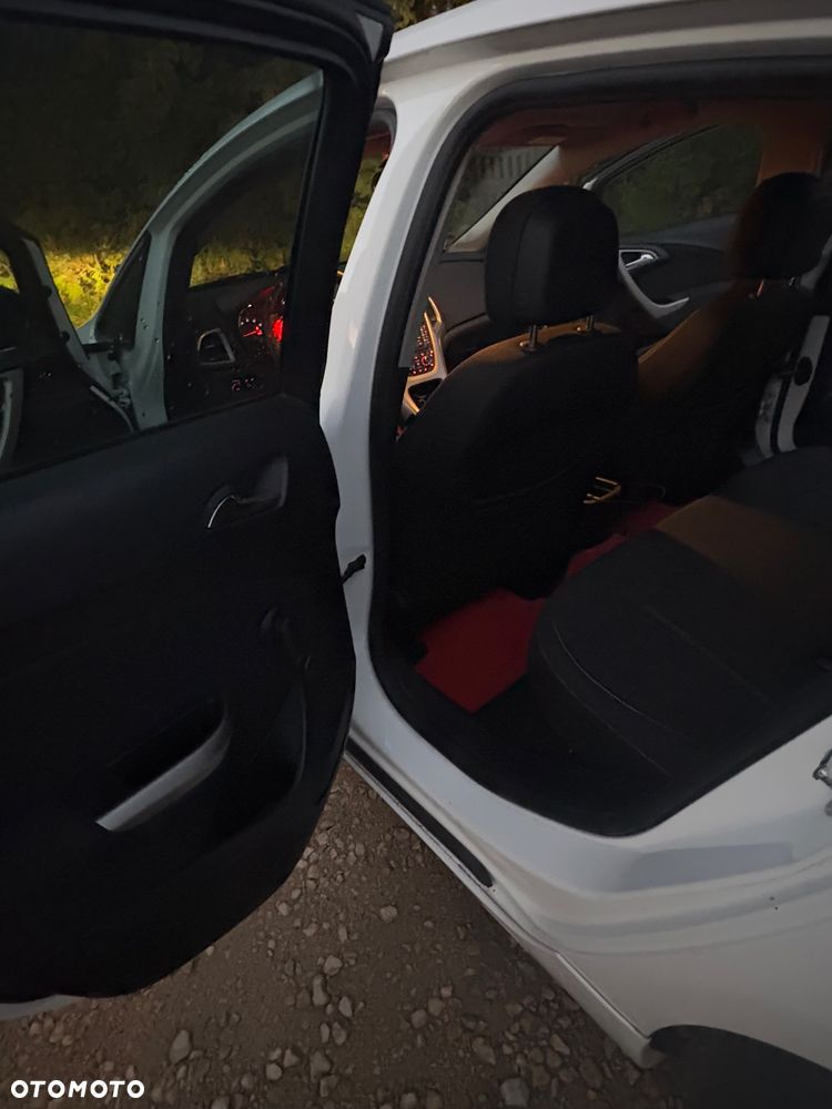 Opel Astra - 12