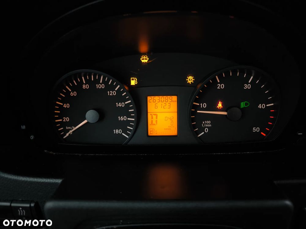 Mercedes-Benz Sprinter 906.211 7G-TRONIC Plus - 22