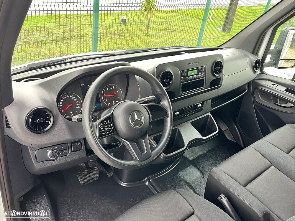 Mercedes-Benz Sprinter 515 CDI Contentor + Plataforma Elevatória - 19