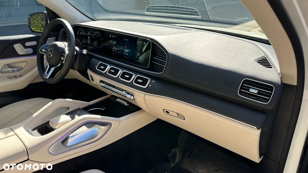 Mercedes-Benz GLE - 33