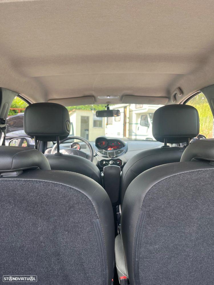 Renault Twingo 1.2 LEV 16V 75 Authentique - 6