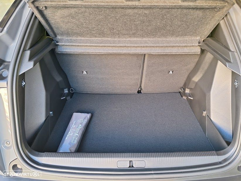 Peugeot 2008 1.2 Hybrid Allure e-DCS6 - 33