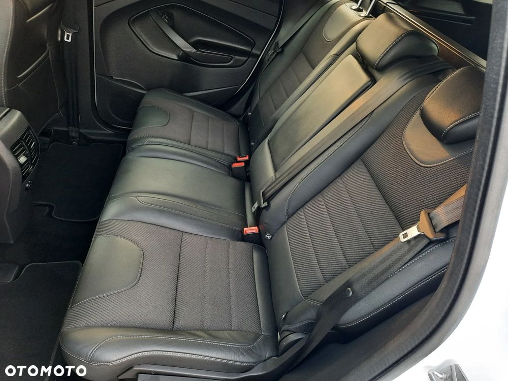 Ford Kuga 2.0 TDCi 2x4 SYNC - 23