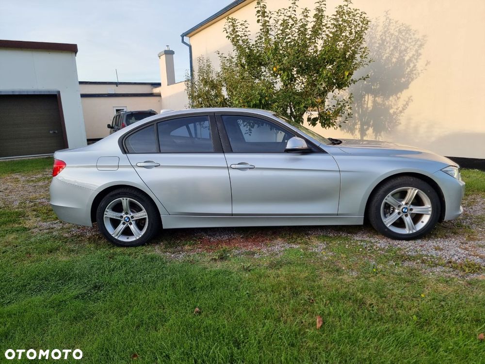 BMW Seria 3 - 10