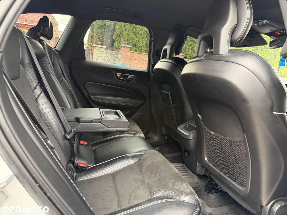 Volvo XC 60 T5 AWD Geartronic RDesign - 28