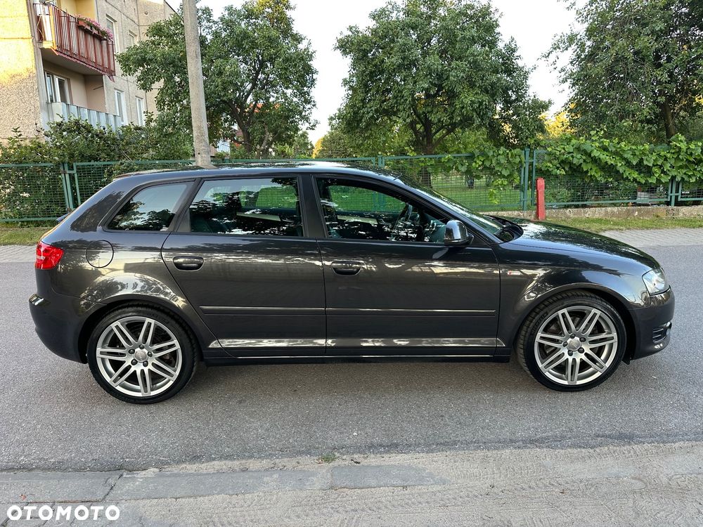 Audi A3 Sportback 2.0 TDI DPF Ambiente - 24