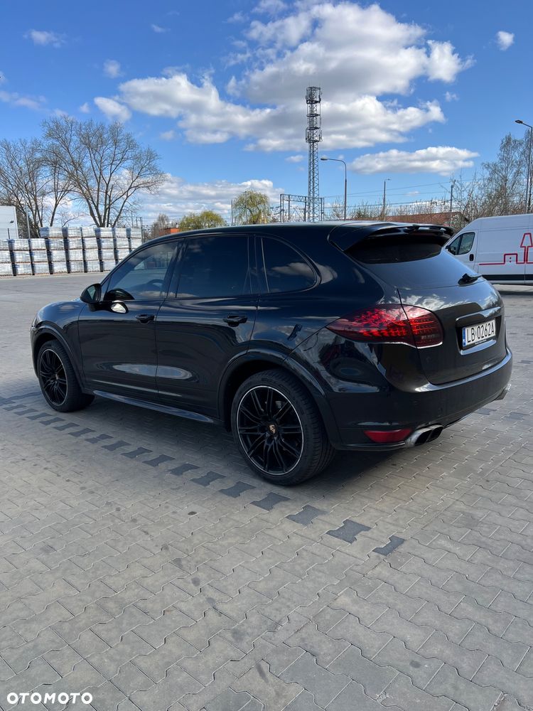 Porsche Cayenne S Diesel - 9