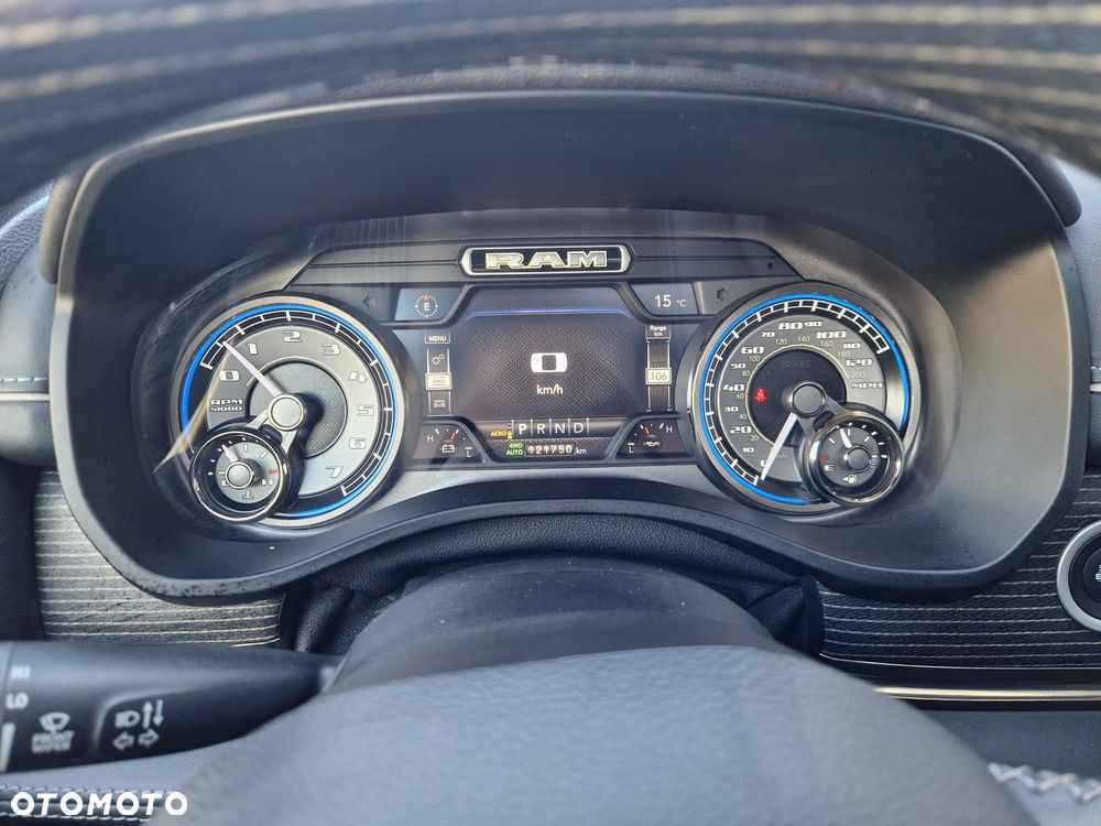 RAM 1500 - 10