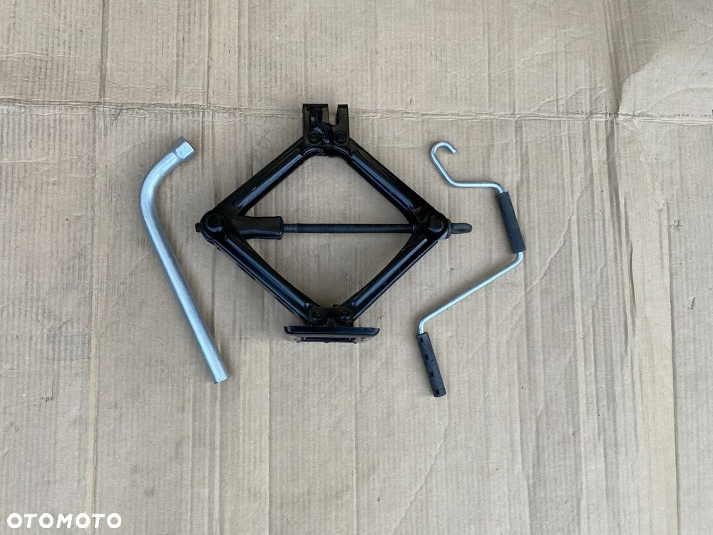 ORGINALNE Koło dojazdowe 15 Ford KA II (2009-2018) +zestaw - 11