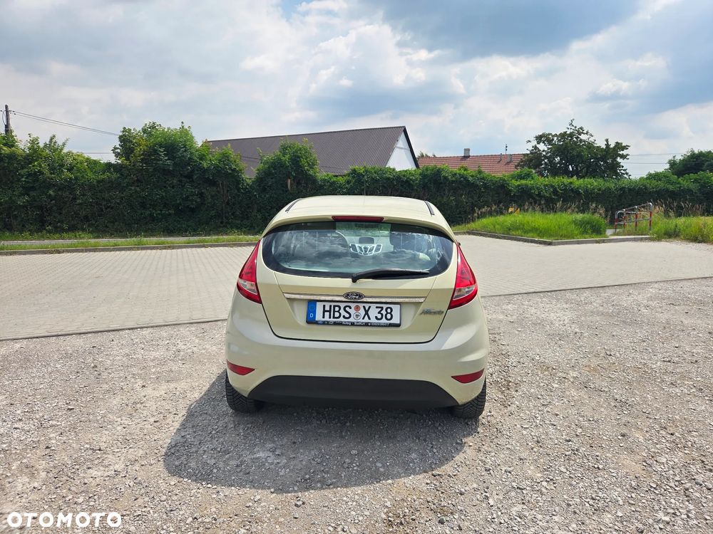 Ford Fiesta 1.3 Ghia - 5