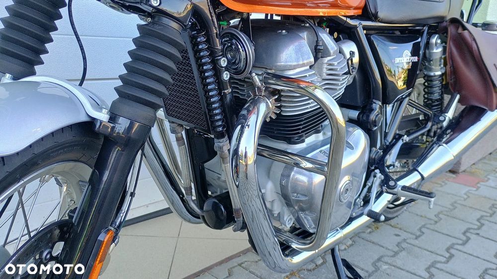 Royal Enfield Interceptor - 14