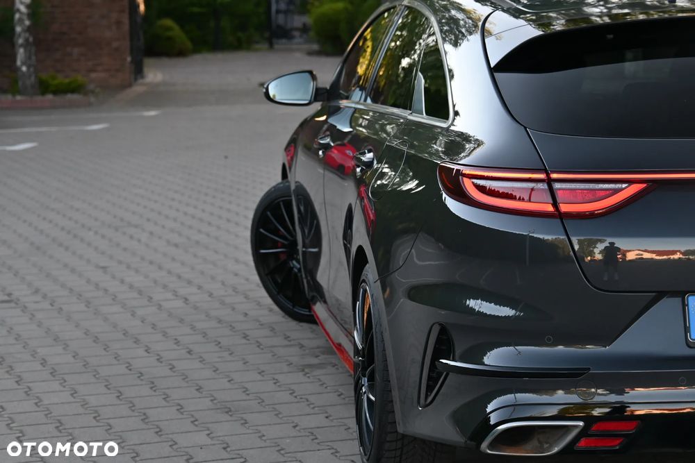 Kia ProCeed 1.6 T-GDI DCT7 OPF GT - 13