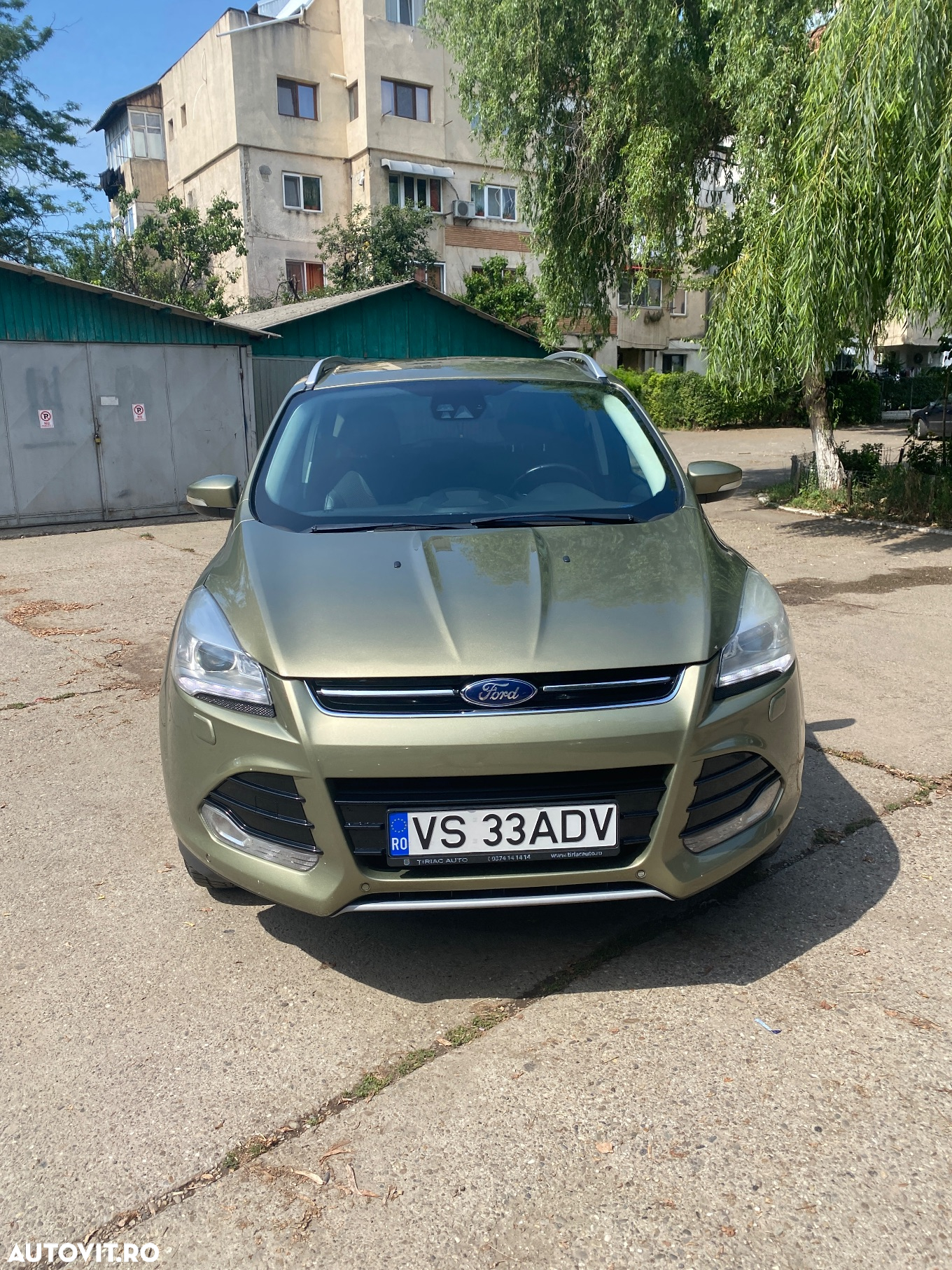 Ford Kuga - 2