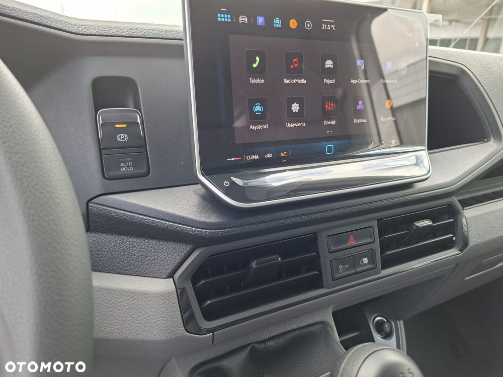 Volkswagen Crafter 35 Furgon z wysokim dachem silnik: 2,0 l EU6 177 KM / skrzynia biegów: Przedni napęd manualna 6-biegowa - 20