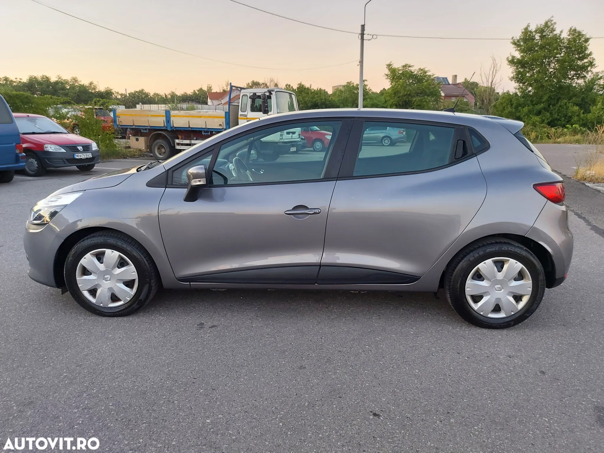 Renault Clio - 5