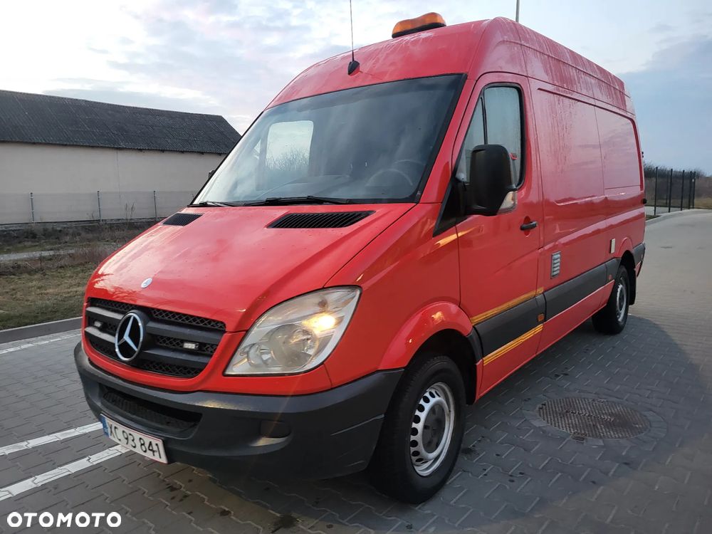 Mercedes-Benz Sprinter - 4