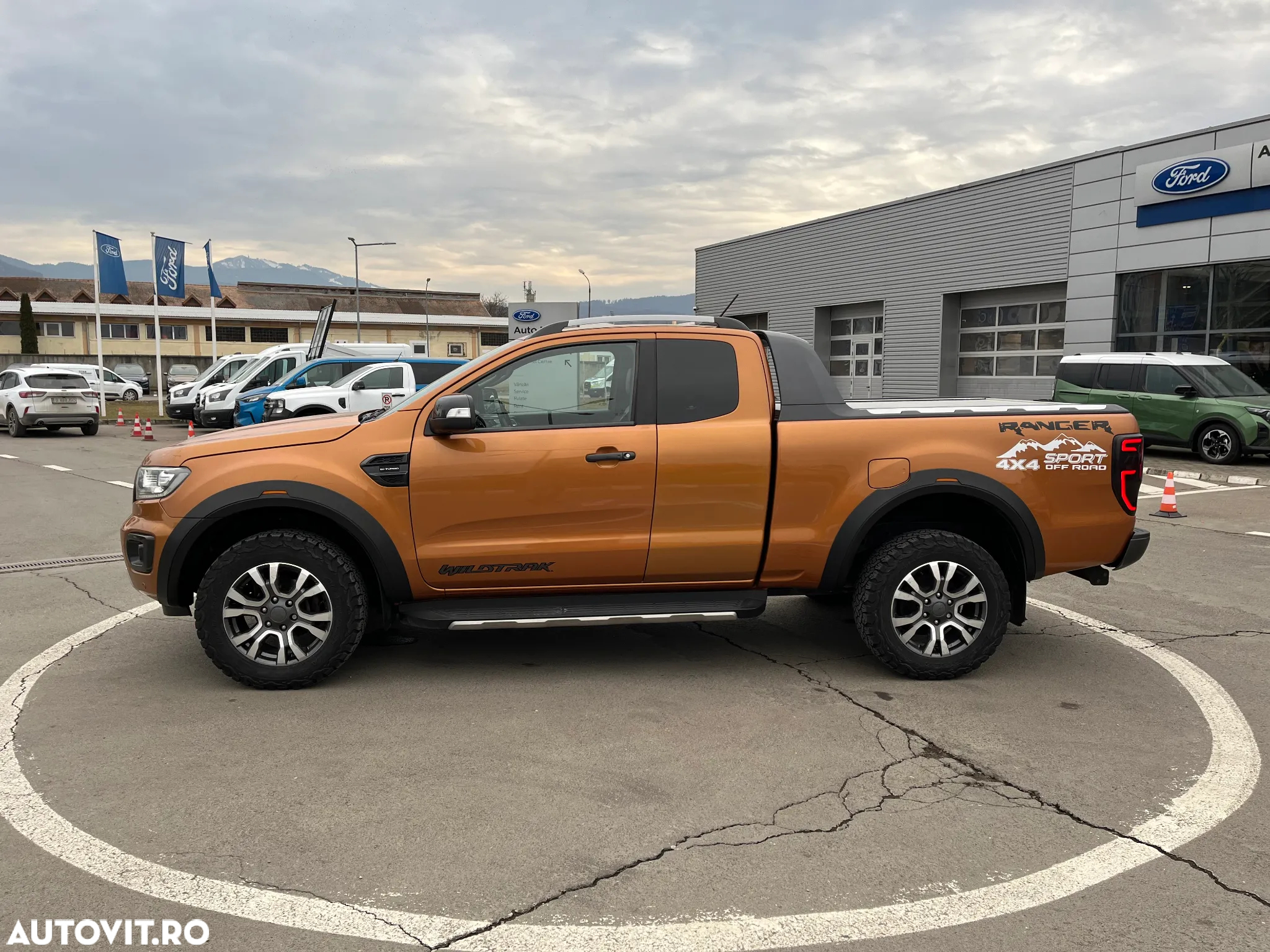 Ford Ranger Pick-Up 2.0 EcoBlue 213 CP 4x4 Cabina Dubla Wildtrack Aut. - 2
