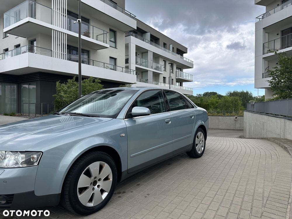 Audi A4 Limousine - 2