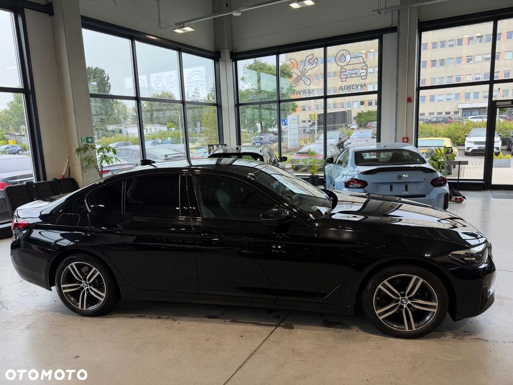 BMW Seria 5 520d xDrive Business Edition - 5
