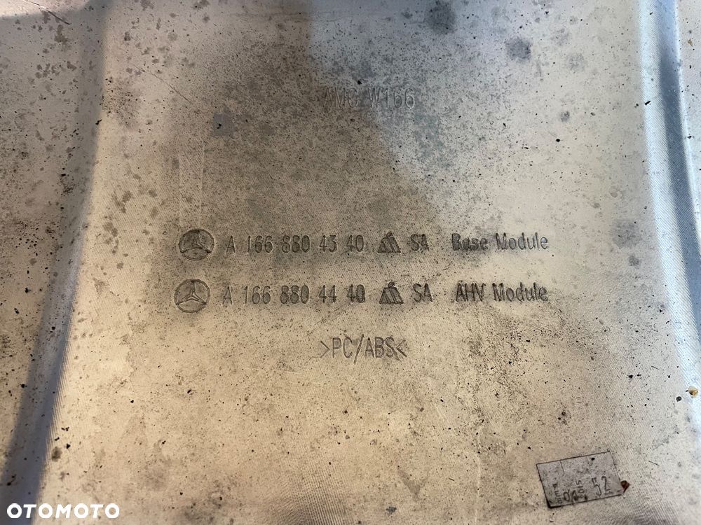 Dyfuzor tylnego zderzaka mercedes ml 166 AMG - 6