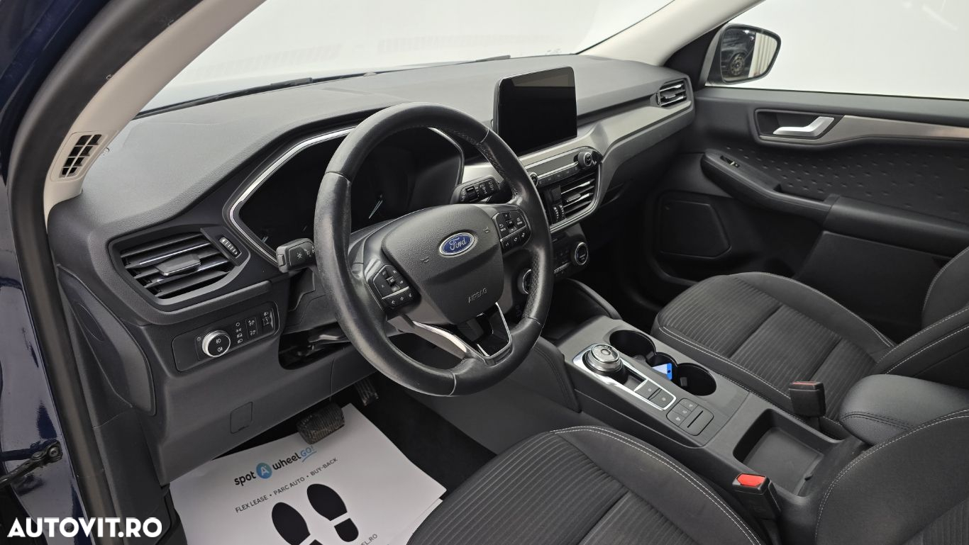 Ford Kuga - 13