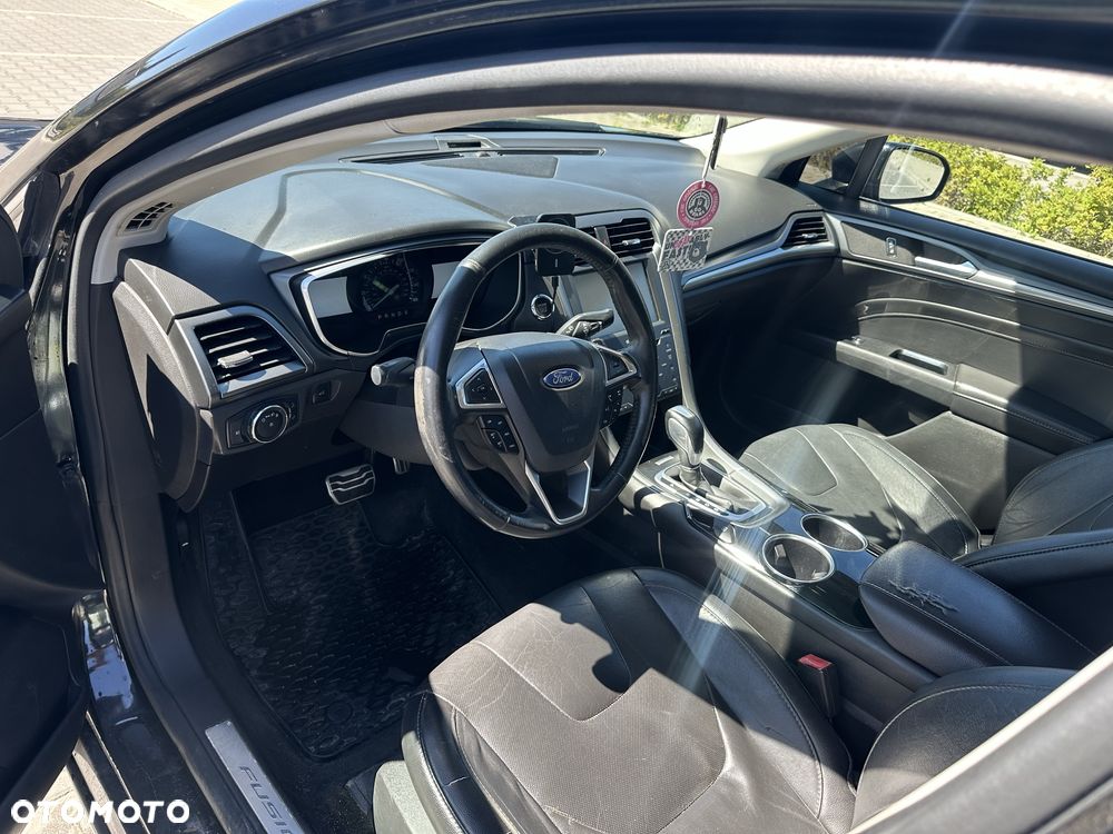 Ford Fusion - 5