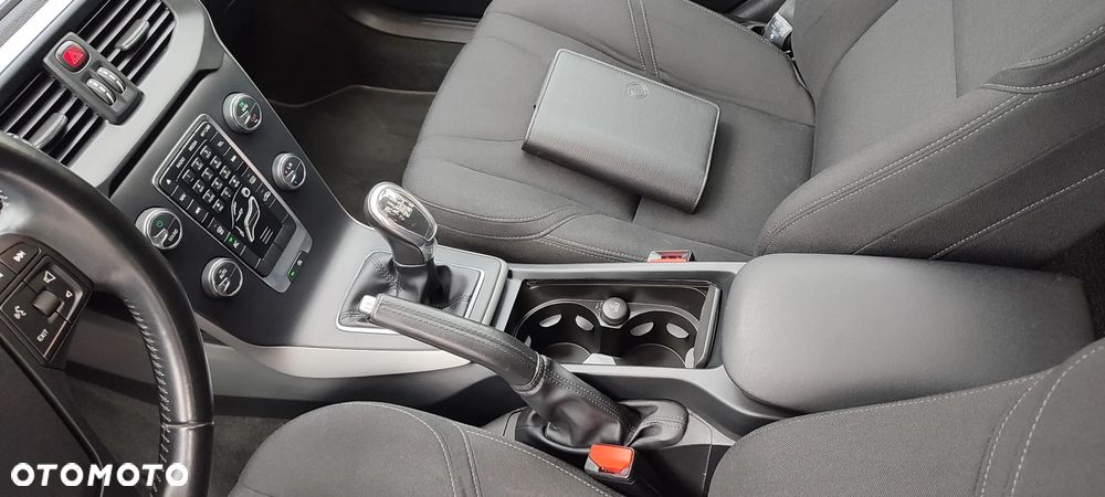 Volvo V40 D2 Kinetic - 15