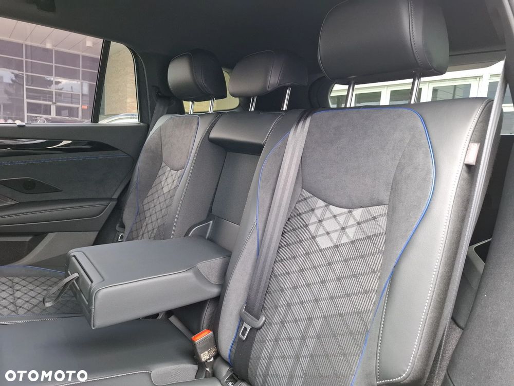 Volkswagen Tayron 2.0 TDI SCR 4Mot R-Line Plus DSG - 16