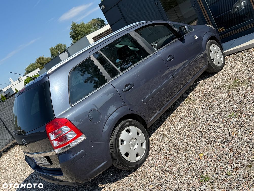 Opel Zafira - 9