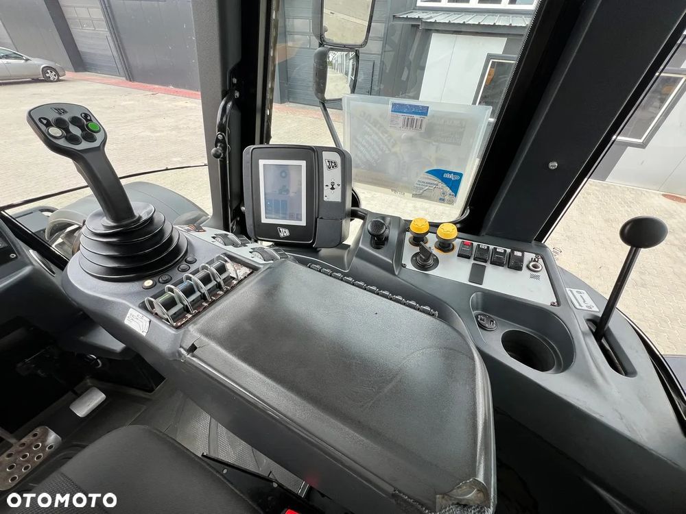 JCB Fastrac 3200 Xtra - 10