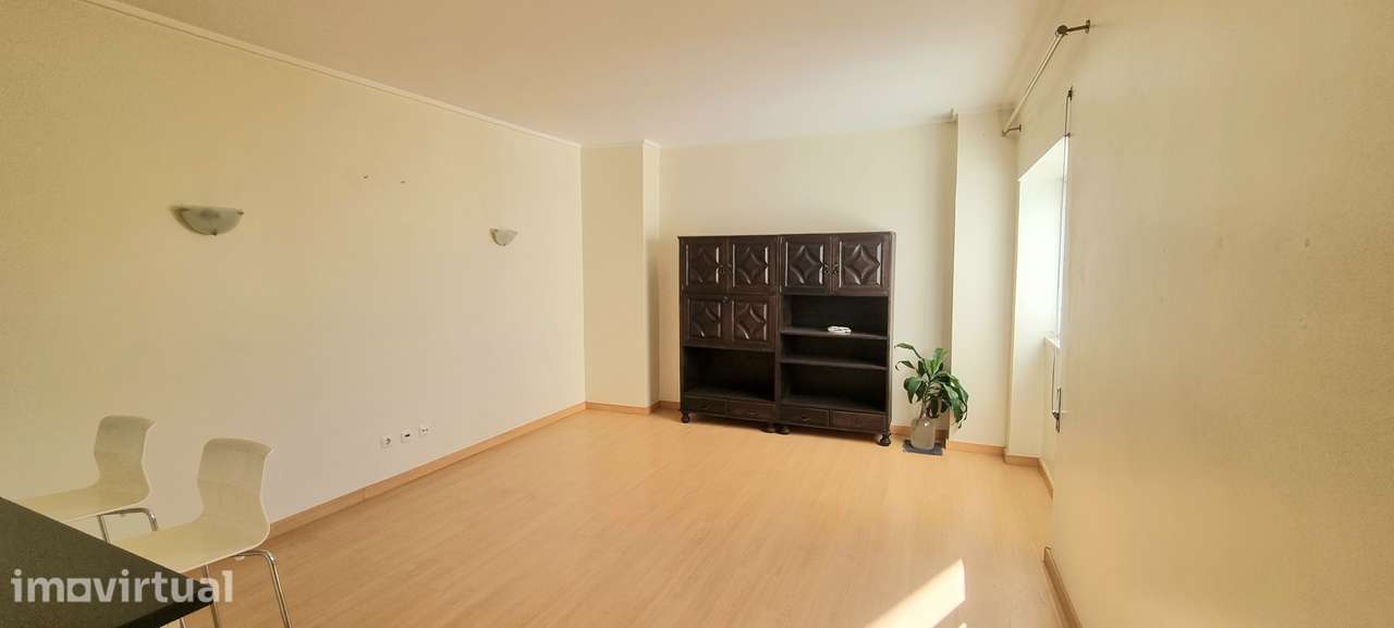 Apartamento T1 - excelente estado - Costa da Caparica, Almada - Grande imagem: 4/17