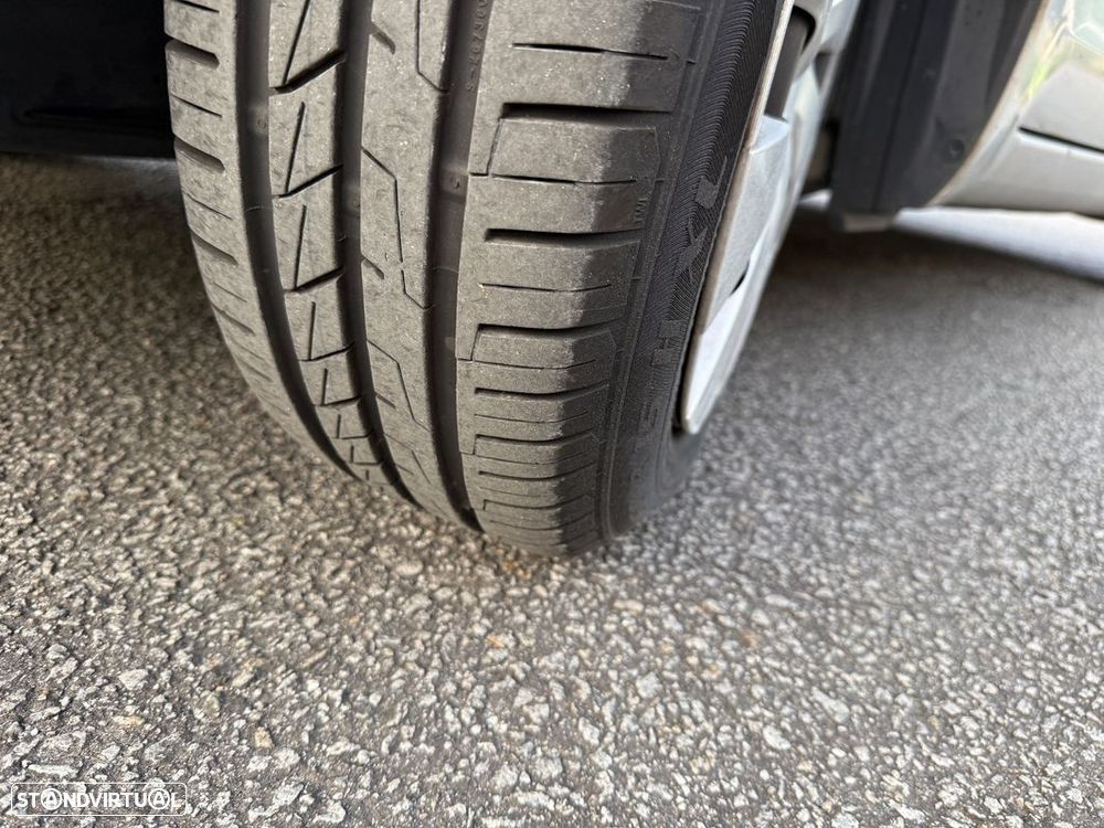 Toyota Yaris 1.4 D-4D Sport - 15