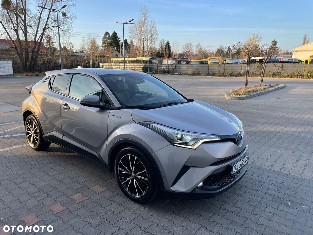 Toyota C-HR 1.8 Hybrid Prestige - 2