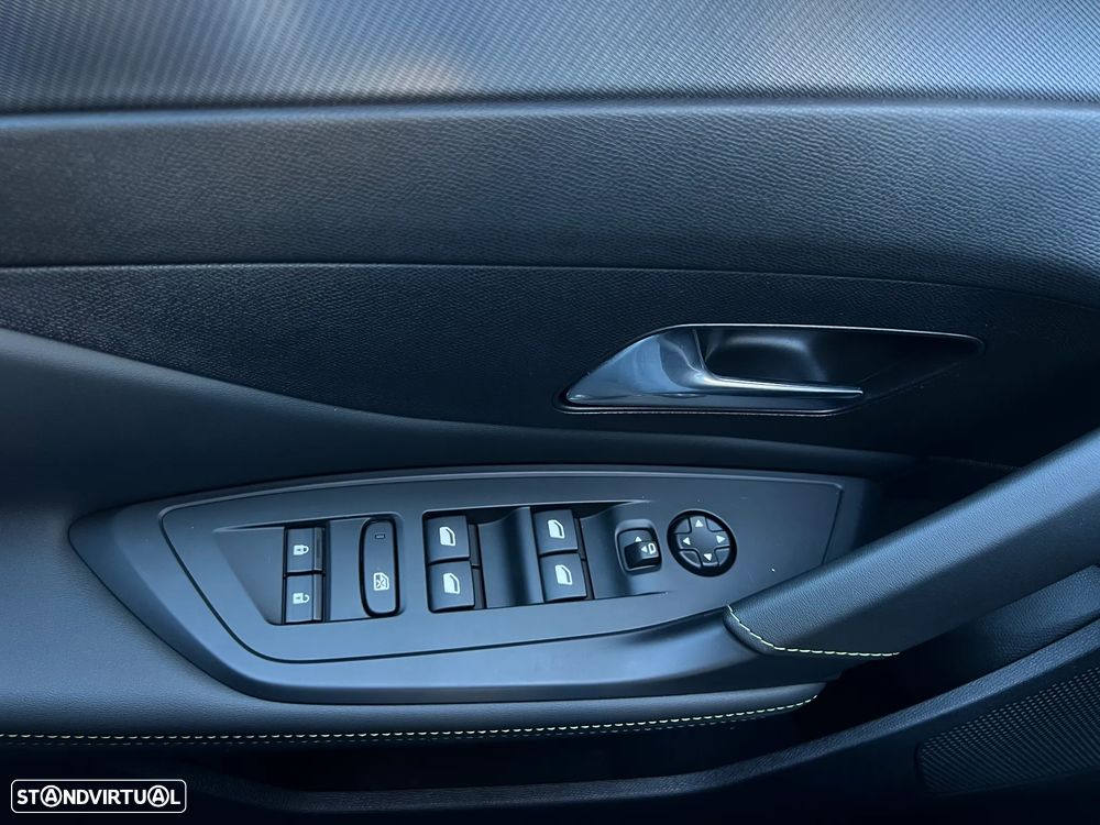 Peugeot 308 SW 1.6 Hybrid GT e-EAT8 - 12