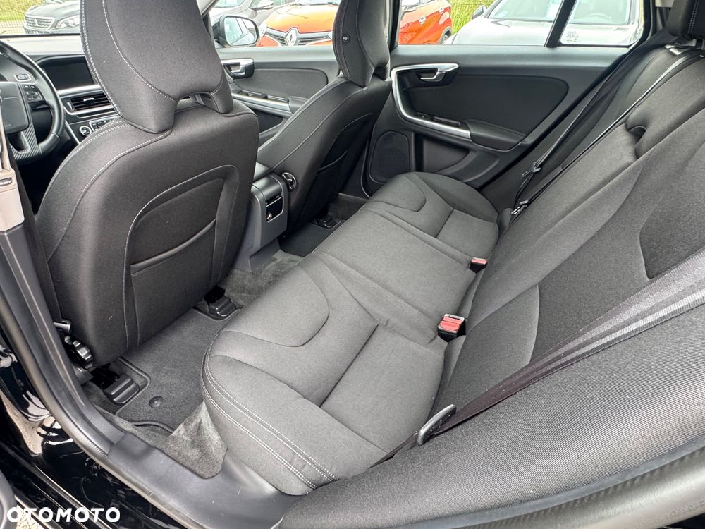 Volvo V60 D4 Drive-E Kinetic - 27