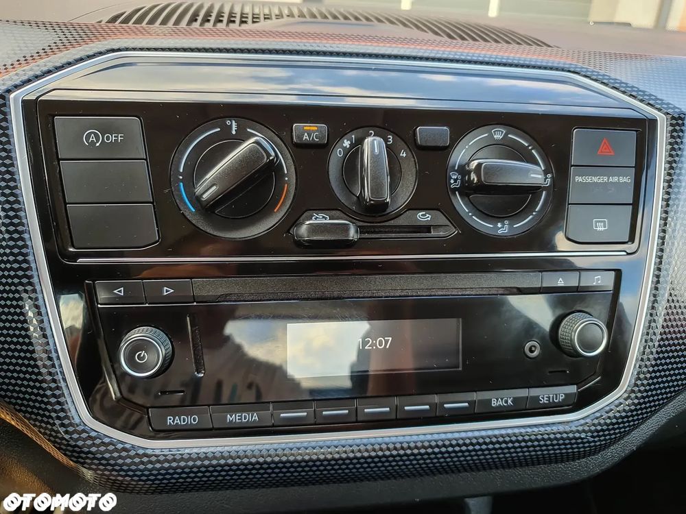 Volkswagen up! - 39