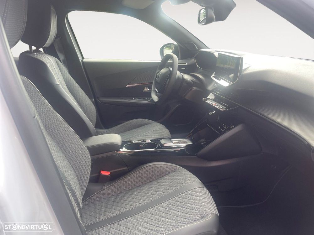 Peugeot e-2008 54 kWh Allure - 15