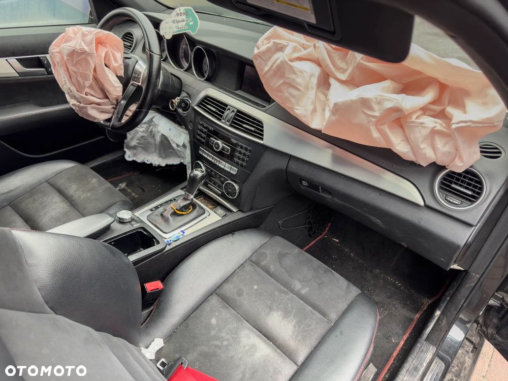 Mercedes-Benz Klasa C 220 CDI DPF Automatik Avantgarde - 4