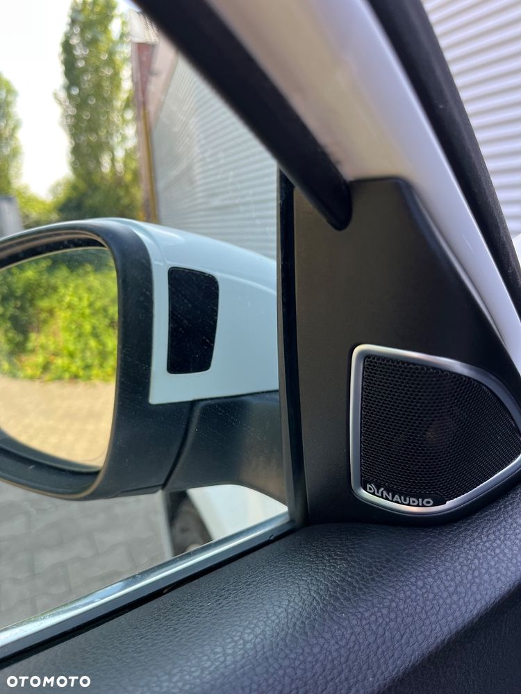 Volkswagen Passat Variant 2.0 TDI Highline - 34