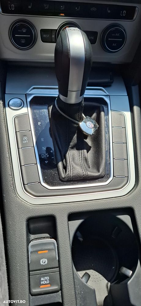 Volkswagen Passat - 17