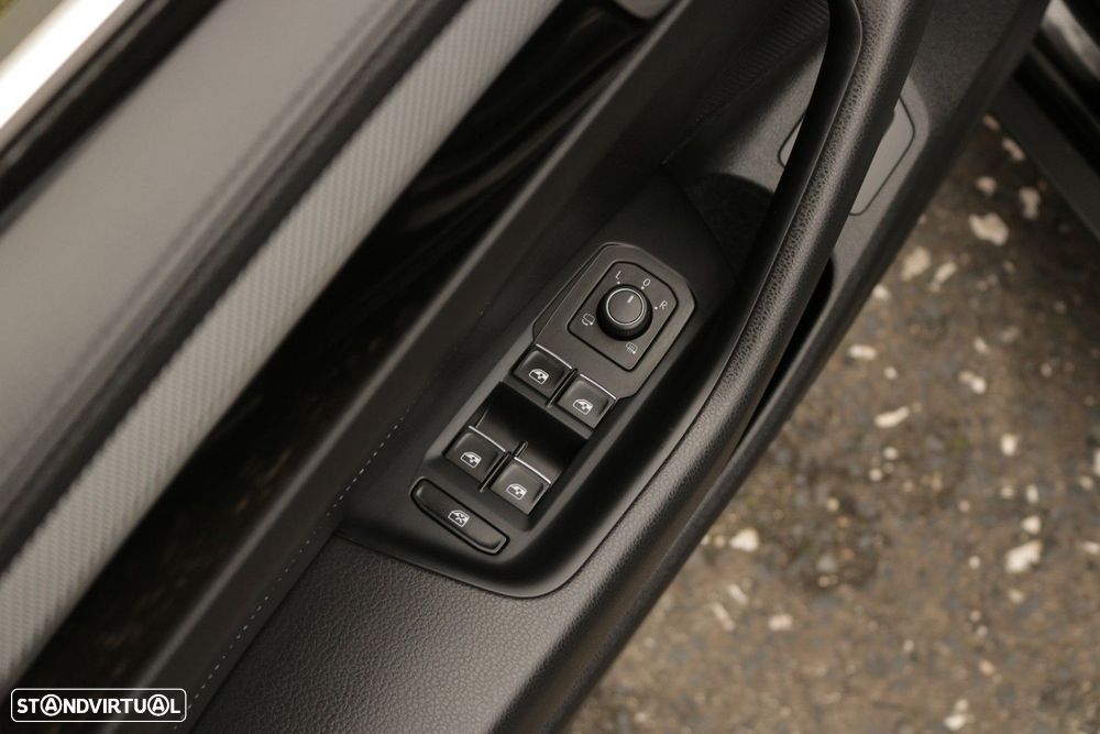 VW Arteon 2.0 TDI Elegance DSG - 33