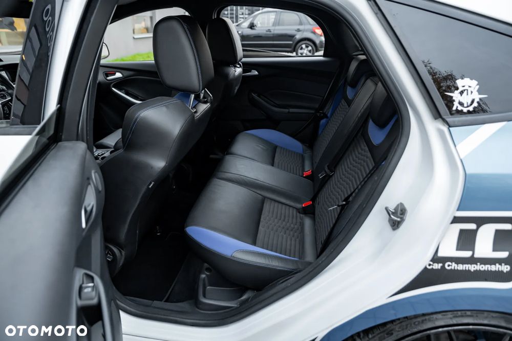 Ford Focus ST2 - 23
